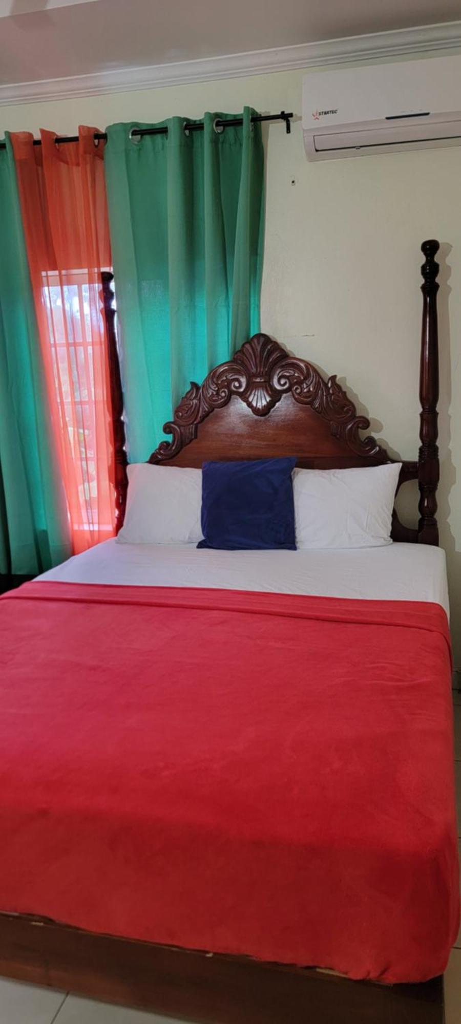 Wizzy Apartment White River Ocho Rios Exteriör bild