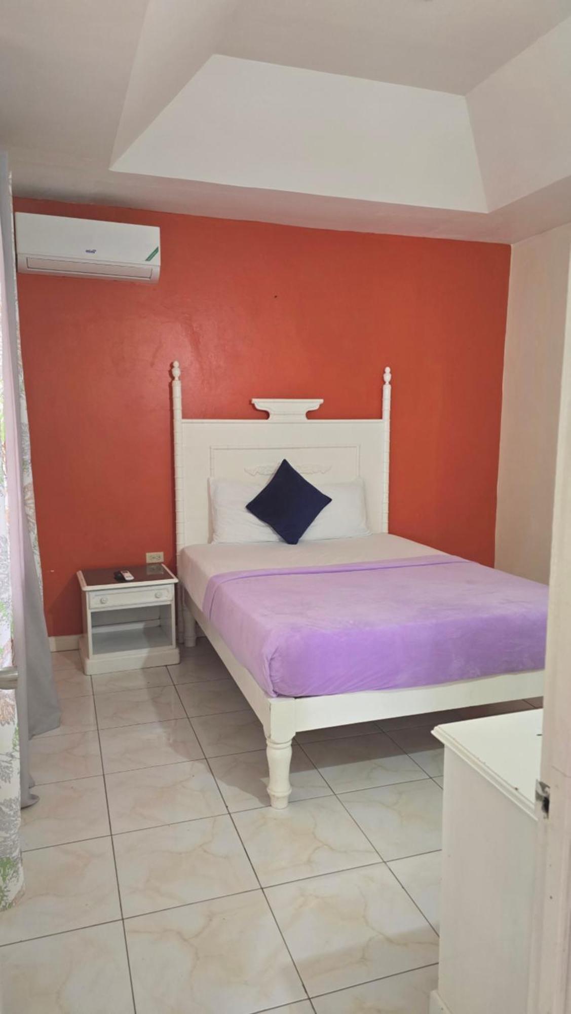 Wizzy Apartment White River Ocho Rios Exteriör bild